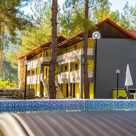 Goekbuek Serenity מלון דירות