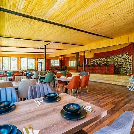 Goekbuek Serenity מלון דירות