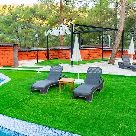 Goekbuek Serenity מלון דירות Gokbuk