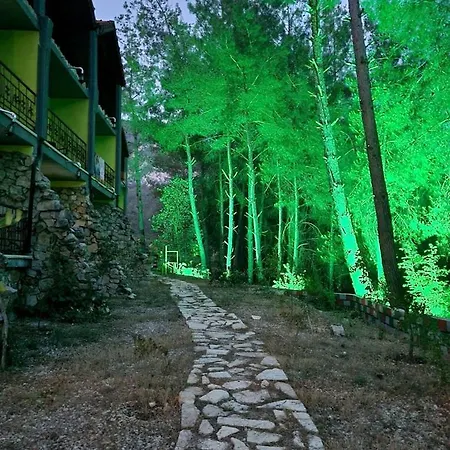 Goekbuek Serenity מלון דירות