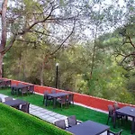 Goekbuek Serenity מלון דירות