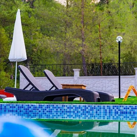 Goekbuek Serenity アパートホテル 3*