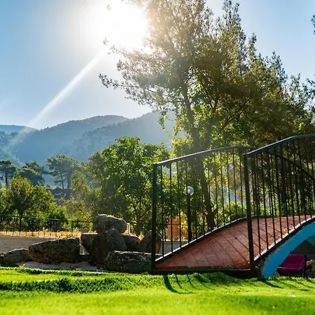 アパートホテル Goekbuek Serenity Gokbuk